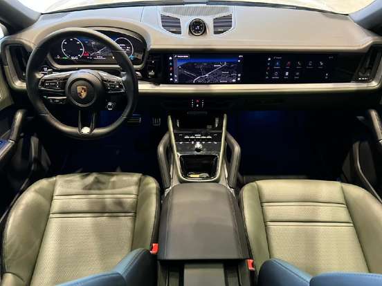 PORSCHE-CAYENNE-2023