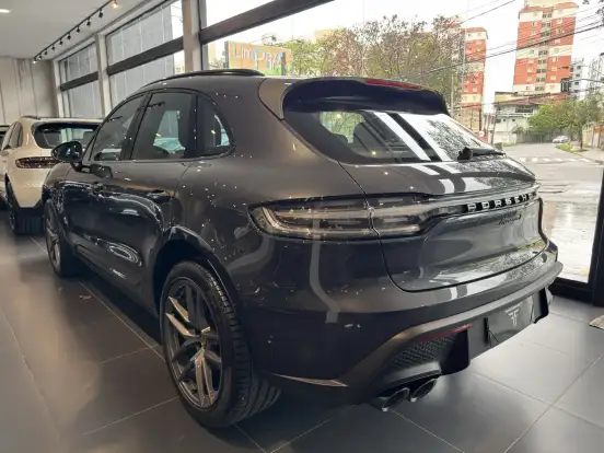 PORSCHE-MACAN-2024