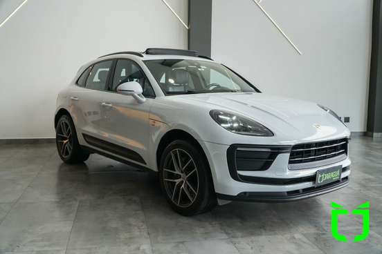 PORSCHE-MACAN-2023