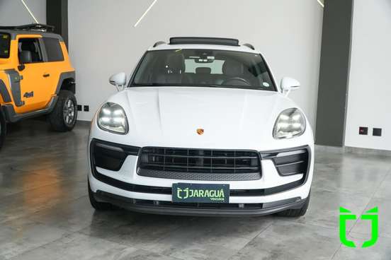 PORSCHE-MACAN-2023