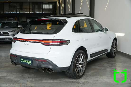 PORSCHE-MACAN-2023