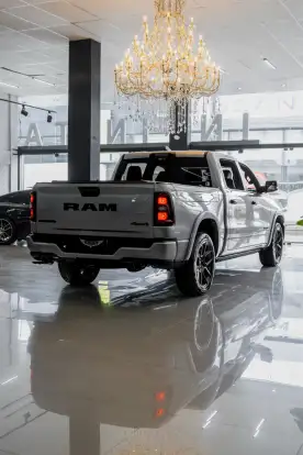 RAM-1500-3.0 HURRICANE 6 BITURBO GASOLINA LARAMIE NIGHT EDITION CD 4X4 AUTOMÁTICO RAM-1500-2024