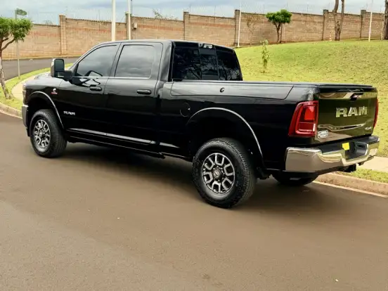 RAM-3500-6.7 I6 TURBO DIESEL LIMITED LONGHORN CD 4X4 AUTOMÁTICO RAM-3500-2026