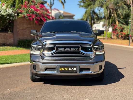 RAM-CLASSIC-5.7 V8 GASOLINA LARAMIE CD 4X4 AUTOMÁTICO RAM-CLASSIC-2023