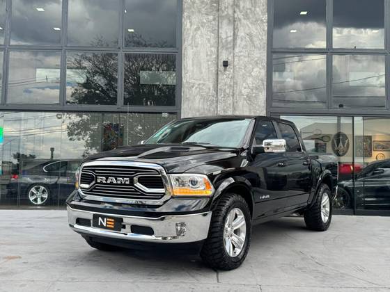 RAM CLASSIC 5.7 V8 GASOLINA LARAMIE CD 4X4 AUTOMÁTICO