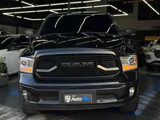 RAM-CLASSIC-5.7 V8 GASOLINA LARAMIE CD 4X4 AUTOMÁTICO RAM-CLASSIC-2023