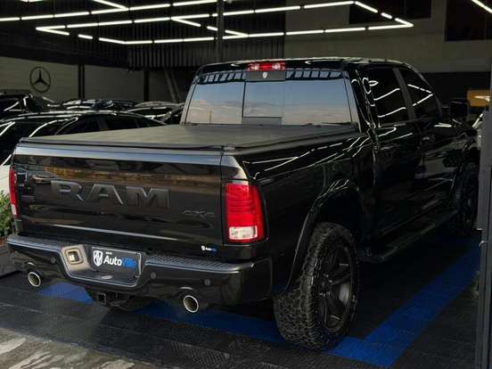 RAM-CLASSIC-5.7 V8 GASOLINA LARAMIE CD 4X4 AUTOMÁTICO RAM-CLASSIC-2023
