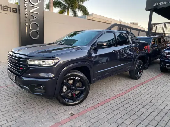 RAM RAMPAGE 2.0 HURRICANE 4 TURBO GASOLINA R/T 4X4 AUTOMÁTICO