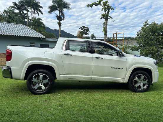 RAM-RAMPAGE-2.2 TURBO DIESEL LARAMIE 4X4 AUTOMÁTICO RAM-RAMPAGE-2025