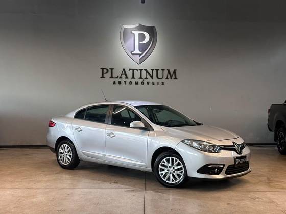 RENAULT FLUENCE 2.0 DYNAMIQUE PLUS 16V FLEX 4P AUTOMÁTICO