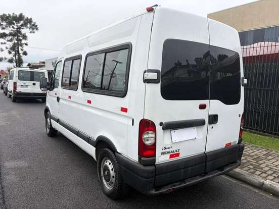 RENAULT-MASTER-2010