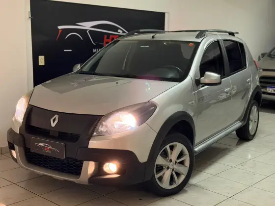 RENAULT SANDERO 1.6 STEPWAY 16V FLEX 4P AUTOMÁTICO