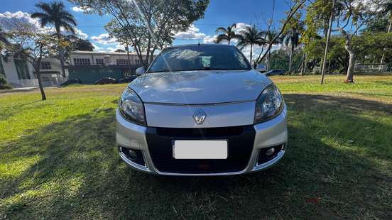 RENAULT-SANDERO-1.6 PRIVILÈGE 8V FLEX 4P MANUAL RENAULT-SANDERO-2014