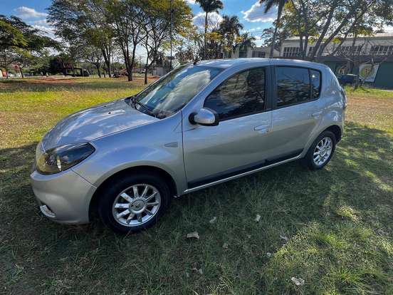 RENAULT-SANDERO-1.6 PRIVILÈGE 8V FLEX 4P MANUAL RENAULT-SANDERO-2014