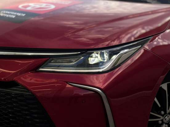 TOYOTA-COROLLA-2023