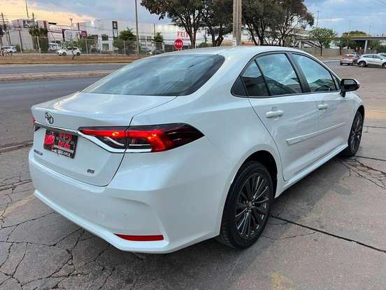 TOYOTA-COROLLA-2023