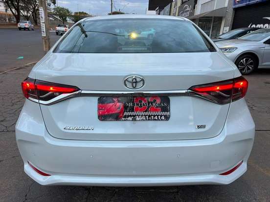 TOYOTA-COROLLA-2023