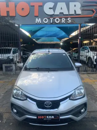 TOYOTA ETIOS 1.5 PLATINUM SEDAN 16V FLEX 4P AUTOMÁTICO