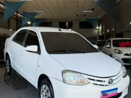 TOYOTA-ETIOS-1.5 XLS SEDAN 16V FLEX 4P AUTOMÁTICO TOYOTA-ETIOS-2016