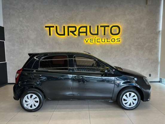 TOYOTA-ETIOS-2019