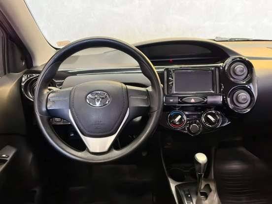 TOYOTA-ETIOS-1.3 X 16V FLEX 4P AUTOMÁTICO TOYOTA-ETIOS-2019