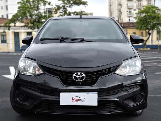 TOYOTA-ETIOS-2018