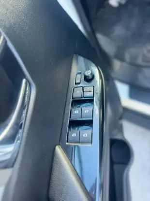 TOYOTA-HILUX-2022