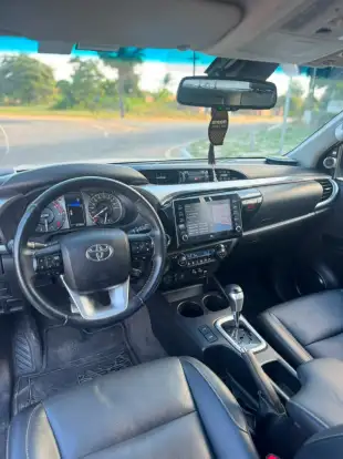 TOYOTA-HILUX-2022