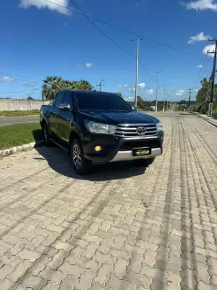 TOYOTA-HILUX-2016