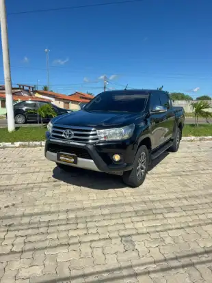 TOYOTA-HILUX-2016