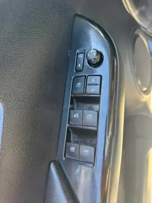 TOYOTA-HILUX-2.8 SRV 4X4 CD 16V DIESEL 4P AUTOMÁTICO TOYOTA-HILUX-2016