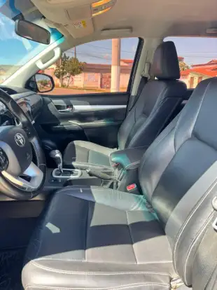 TOYOTA-HILUX-2.8 SRV 4X4 CD 16V DIESEL 4P AUTOMÁTICO TOYOTA-HILUX-2016