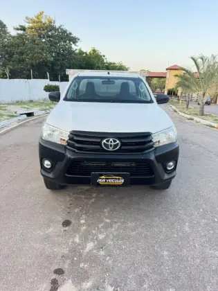 TOYOTA HILUX 2.8 STD 4X4 CD 16V DIESEL 4P MANUAL