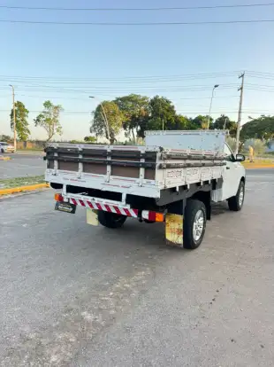 TOYOTA-HILUX-2017