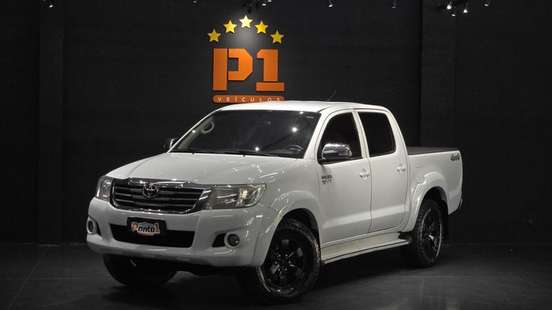TOYOTA-HILUX-2.7 SR 4X2 CD 16V FLEX 4P AUTOMÁTICO TOYOTA-HILUX-2014