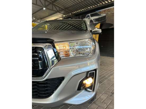 TOYOTA-HILUX-2.7 SRV 4X4 CD 16V FLEX 4P AUTOMÁTICO TOYOTA-HILUX-2018