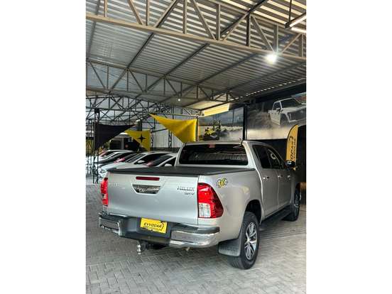 TOYOTA-HILUX-2.7 SRV 4X4 CD 16V FLEX 4P AUTOMÁTICO TOYOTA-HILUX-2018