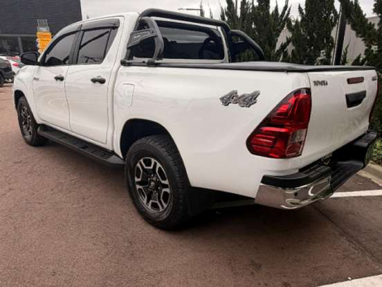 TOYOTA-HILUX-2.8 D-4D TURBO DIESEL CD POWER PACK 4X4 MANUAL TOYOTA-HILUX-2022
