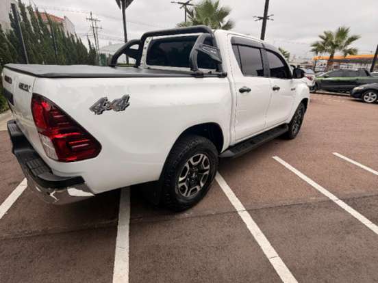 TOYOTA-HILUX-2.8 D-4D TURBO DIESEL CD POWER PACK 4X4 MANUAL TOYOTA-HILUX-2022
