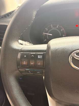 TOYOTA-HILUX-2022