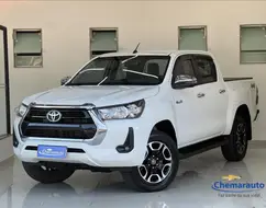 TOYOTA HILUX 2.8 D-4D TURBO DIESEL CD SRV 4X4 AUTOMÁTICO TOYOTA HILUX 2.8 D-4D TURBO DIESEL CD SRV 4X4 AUTOMÁTICO