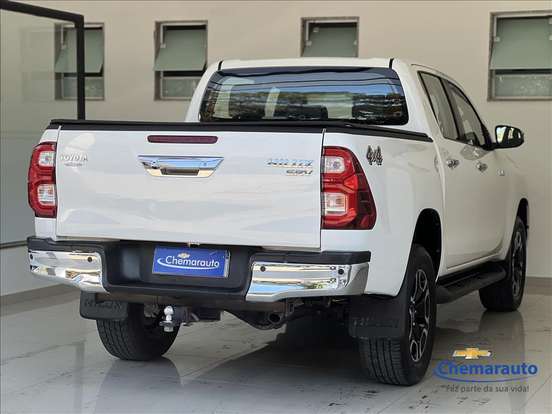 TOYOTA-HILUX-2022