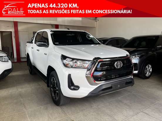 TOYOTA-HILUX-2.8 D-4D TURBO DIESEL CD SRV 4X4 AUTOMÁTICO TOYOTA-HILUX-2023