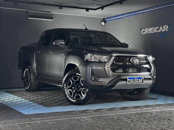 TOYOTA HILUX 2.8 D-4D TURBO DIESEL CD SRV 4X4 AUTOMÁTICO