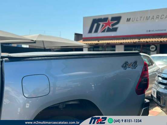 TOYOTA-HILUX-2024