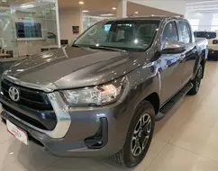 TOYOTA HILUX 2.8 D-4D TURBO DIESEL CD SRV 4X4 AUTOMÁTICO TOYOTA HILUX 2.8 D-4D TURBO DIESEL CD SRV 4X4 AUTOMÁTICO