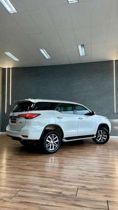 TOYOTA-HILUX-2016