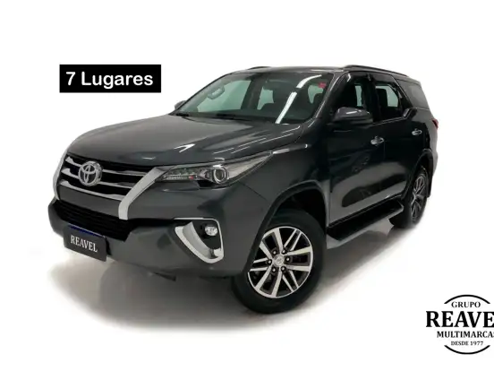 TOYOTA-HILUX SW4-2.8 SRX 4X4 7 LUGARES 16V TURBO INTERCOOLER DIESEL 4P AUTOMÁTICO TOYOTA-HILUX SW4-2019