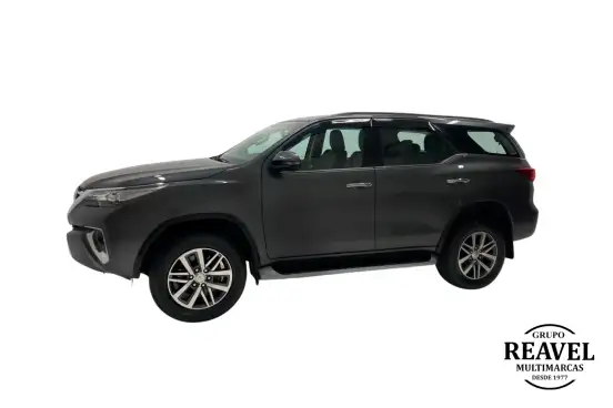 TOYOTA-HILUX SW4-2019