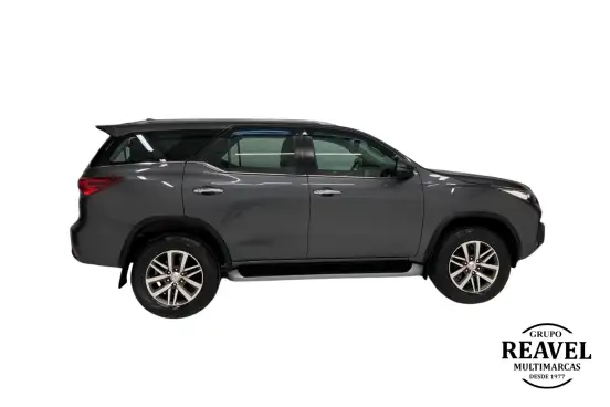 TOYOTA-HILUX SW4-2019